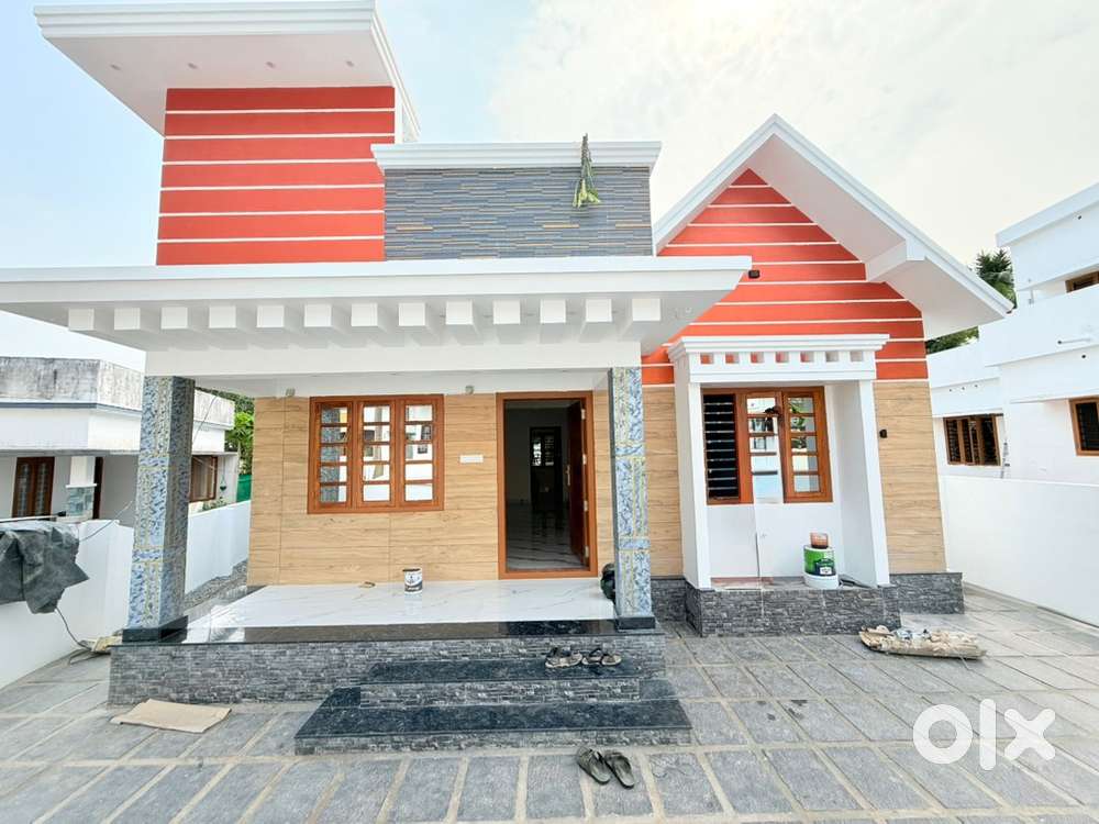 Stunning 3 bhk with 3bathrooms in chaganassery