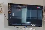 Iq 32inch+ tv..kattil methai