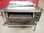 Pizza and bakery oven