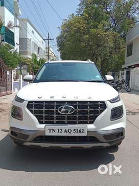 Hyundai Venue SX MT, 2022, Diesel