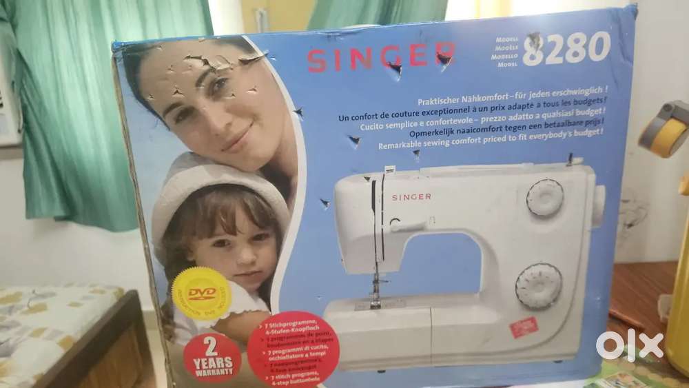 Singer sewing machine for sale