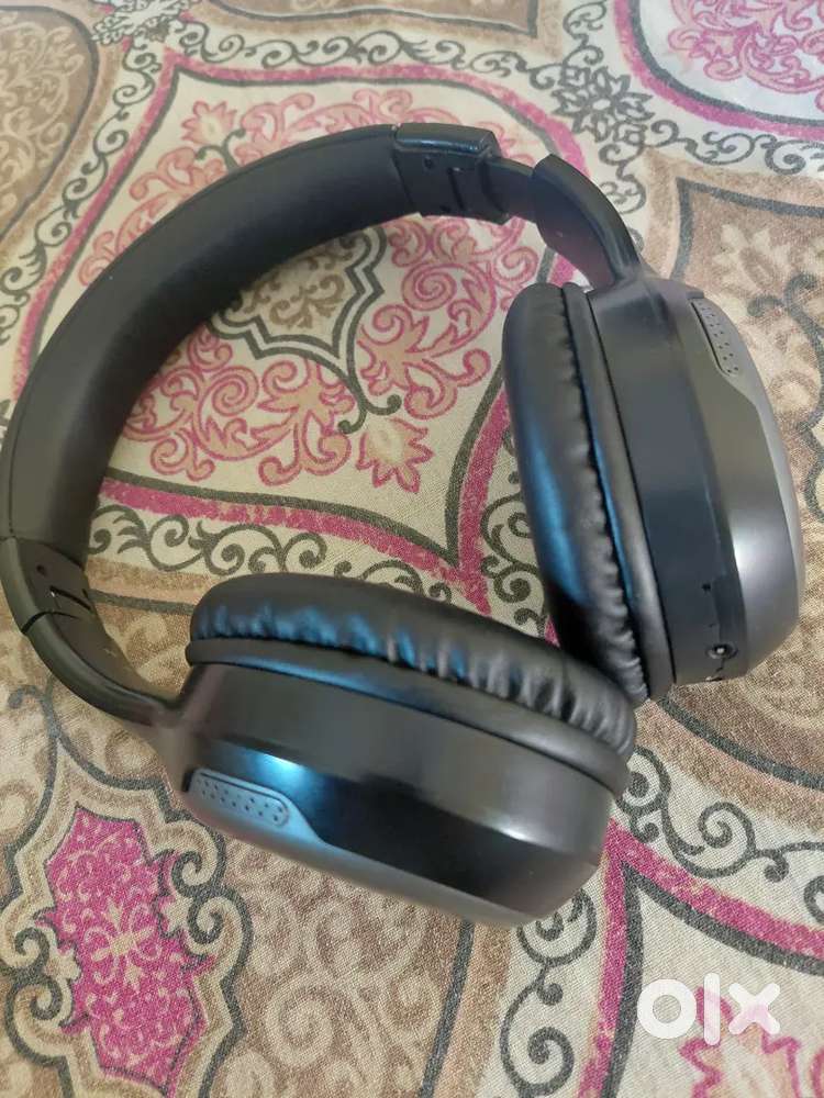 Selling used Headphones