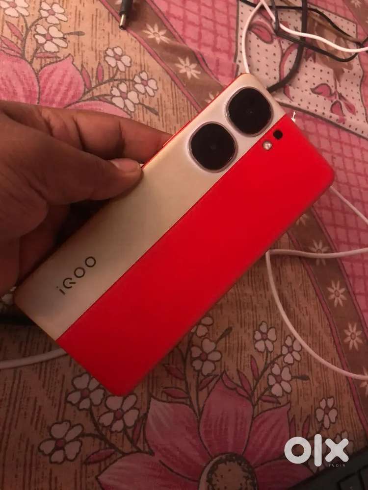 IQQQ NEO 9 PRO 5 months old with bill box and 120 wt charger