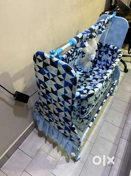 baby cradle with mosquito net