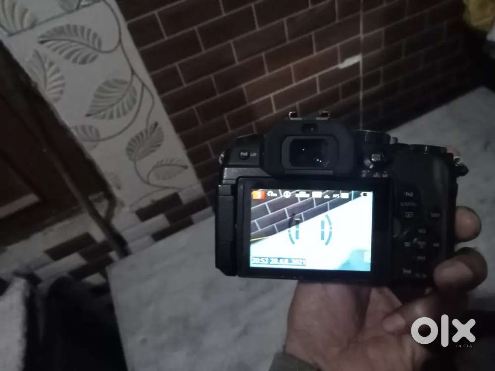 Panasonic G85