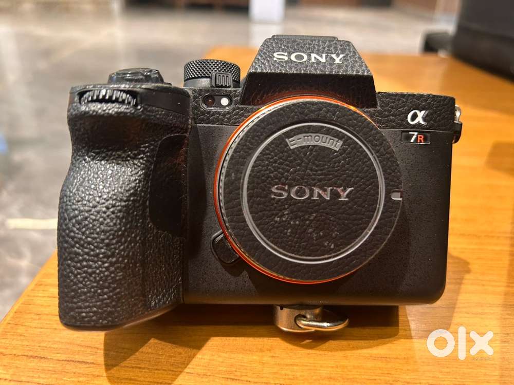 Sony A7R5 body