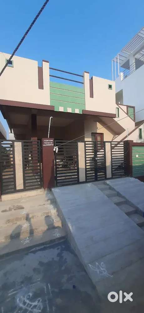 రాజవోలు ఉరిలో 2 బెదురూమ్ induviduval house sale