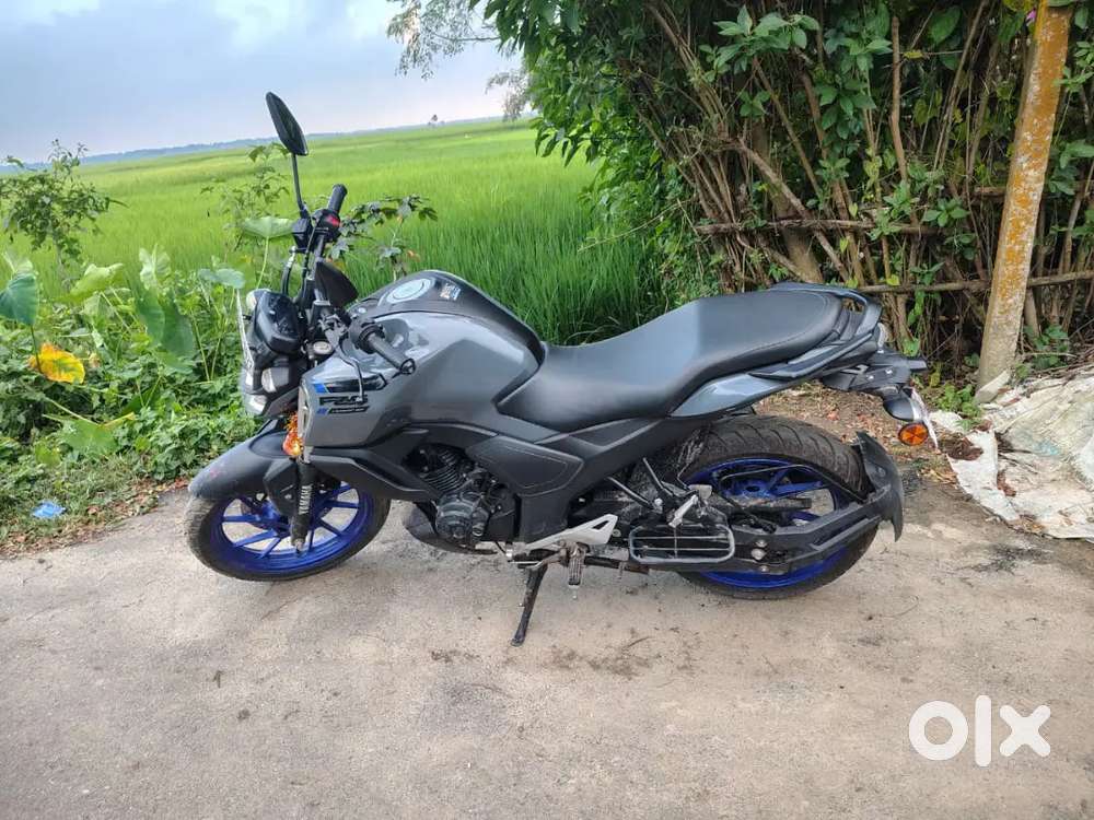 Yamaha fzs v3