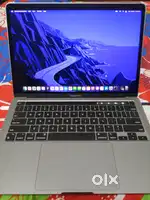 M1 Macbook Pro 13” 256GB Touchbar — Outstanding Condition m