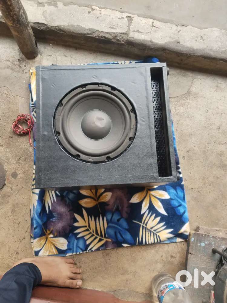 8 inch subwoofer box with bass amplifier