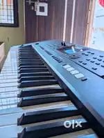 Yamaha psr e473