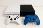 Xbox One S with 2 Controllers