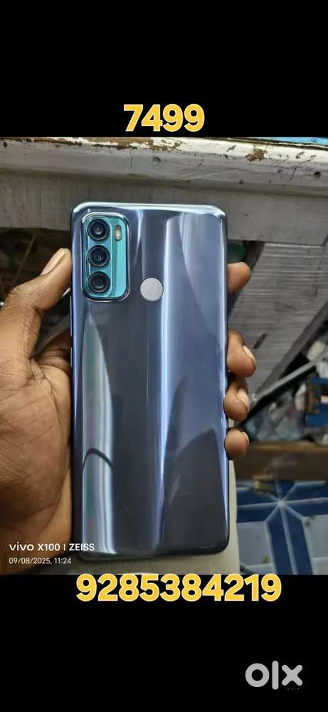 Moto g40 4/64
