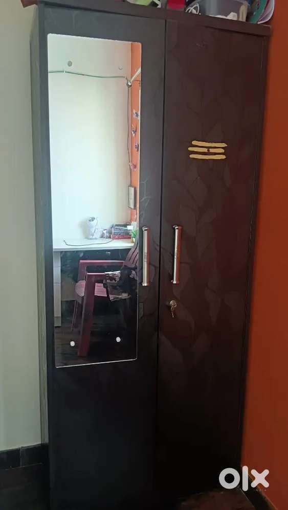 Double door wardrobe