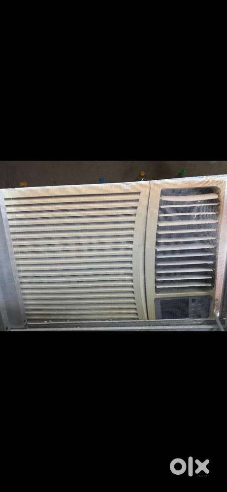 Selling LG ac