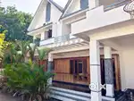 Villa near Kanjikuzhy-Puthuppally 5 bed 28 cent 2.10 crore