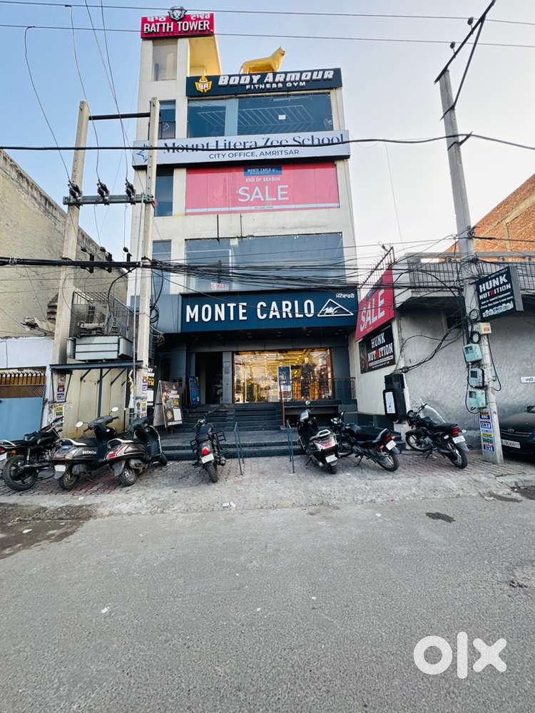 Showroom space available in Ghumar Mandi Ludhiana