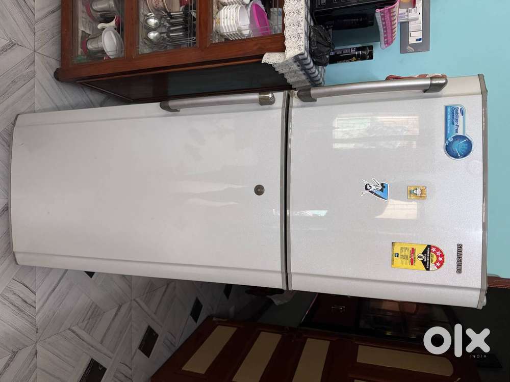 Samsung Frost Free Refrigerator (Good Condition) - 4 Star, 280 Litres