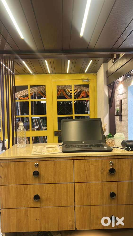 Running profitable cafe