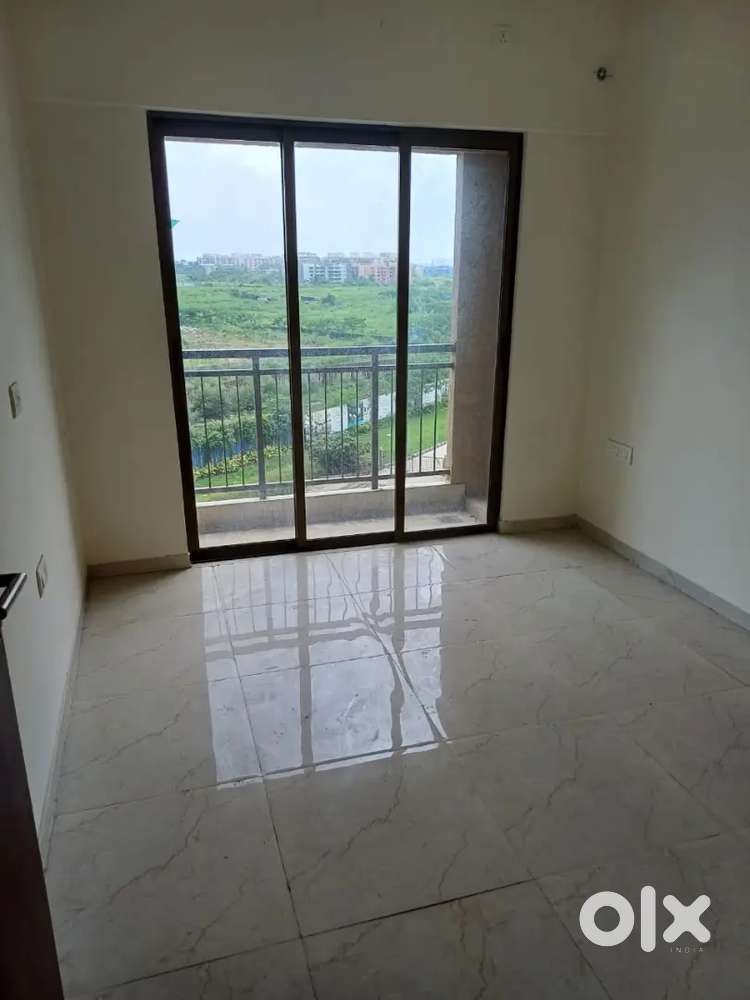 2 BHK FLAT FOR RENT SUNTECK WEST WORLD