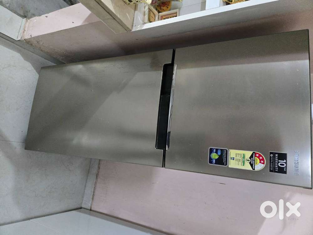 253 litre Samsung double door fridge