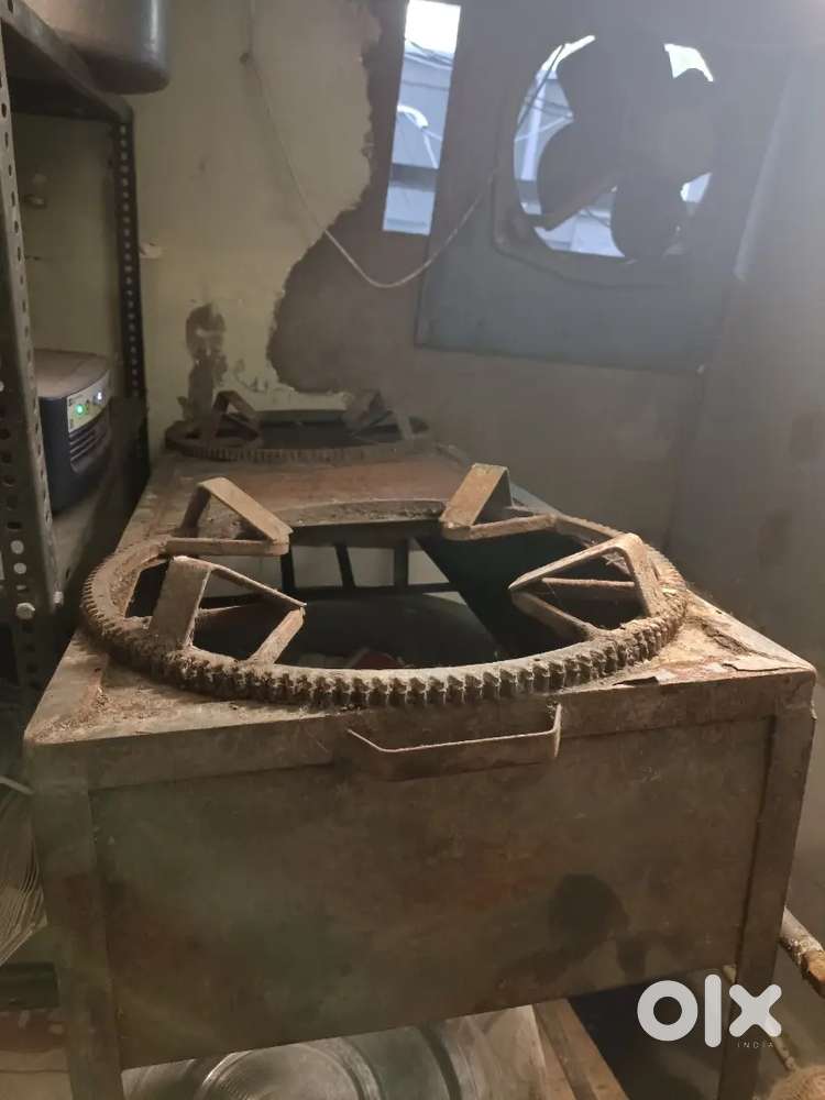 Commercial iron gas stove