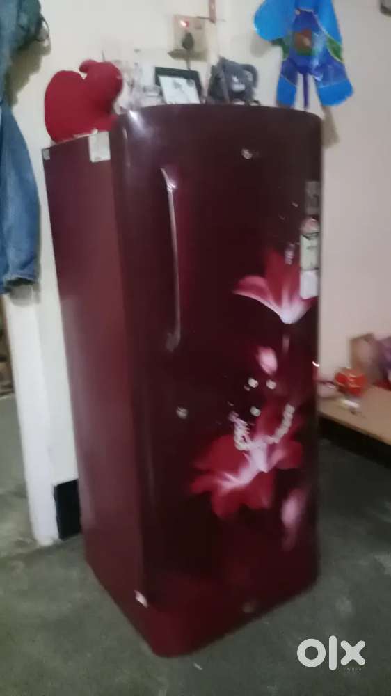 Red fridge sell running good