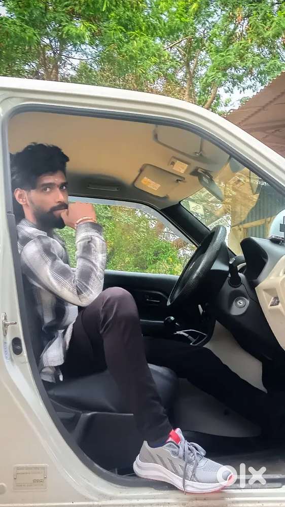 Wanted drivers for UBER curroms fleet