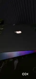Macbook pro i7  16/256  2gb graphic card in built