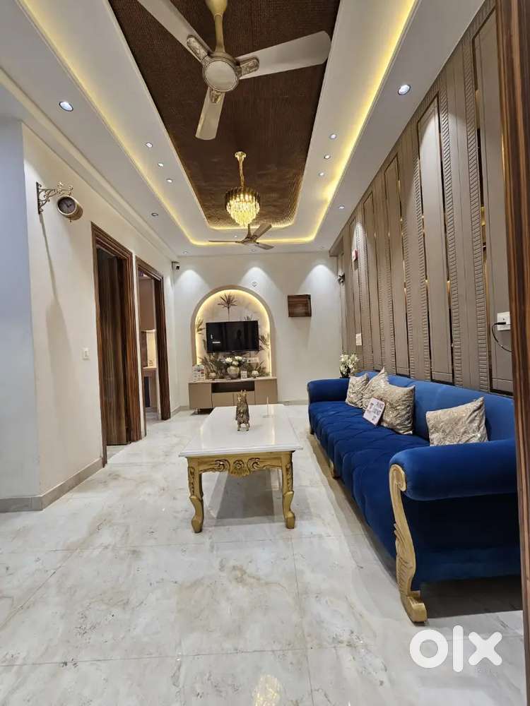 Noida ki prime location par khariden Apna Ghar