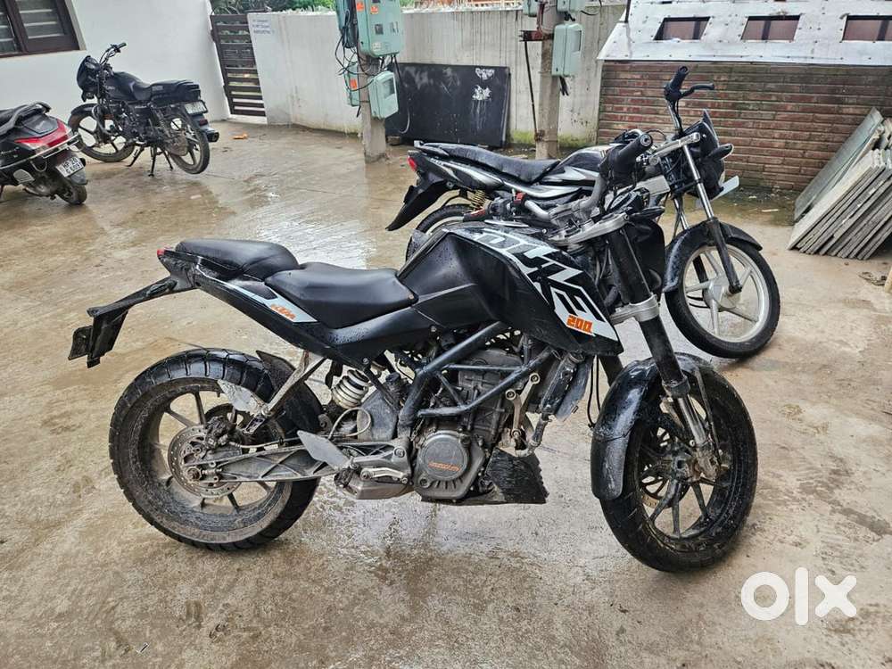 Duke 200 urgent sale with all documents completed