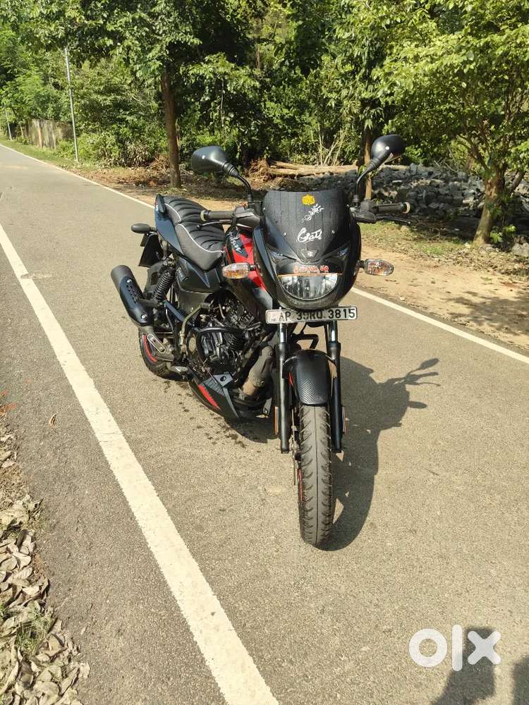 Pulsar 125cc vehicle for urgent sale like new condition
