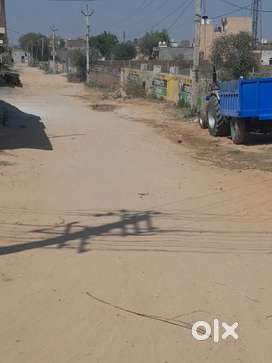bhupani greater faridabad me paye plots ,basawat ke beech