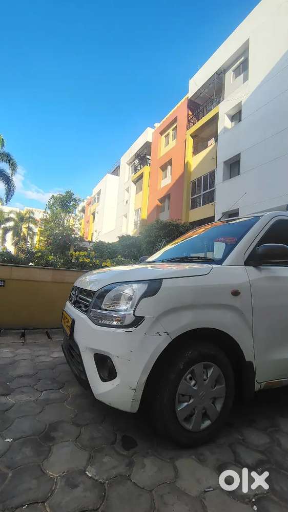 Driver wanted for Redtaxi