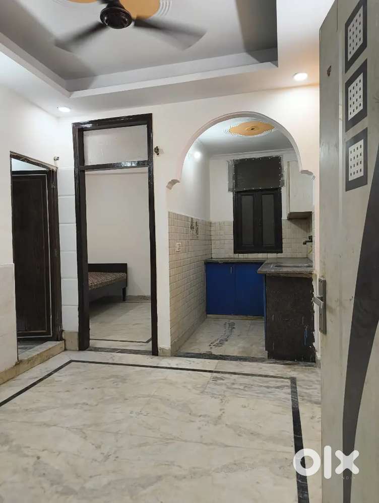 2 BHK Semi furnished independent flat near metro station
