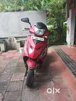 Hero maestro scooter