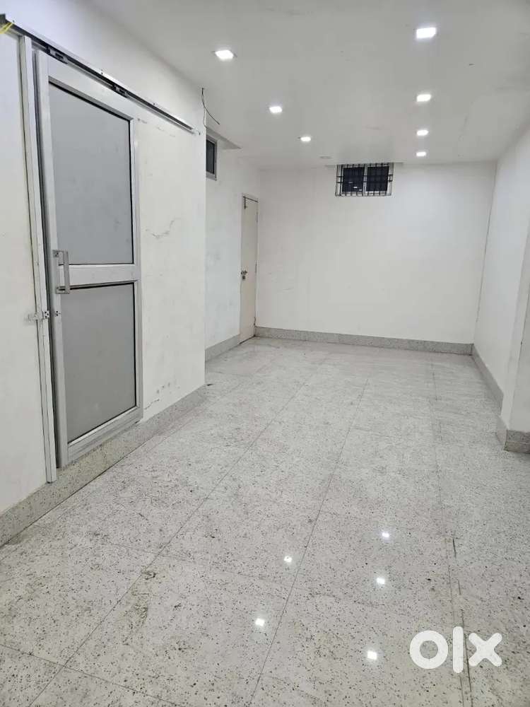 Flat rent for commercial use