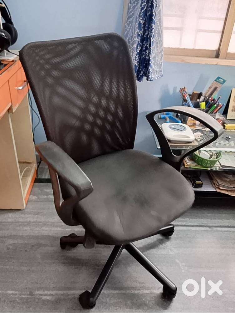 Revolving office Chair 2 Nos