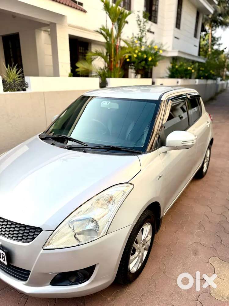 Maruti Suzuki Swift 2012 Diesel 95000 Km Driven