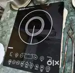 Philips 2100W Induction cooktop with glass touch panel