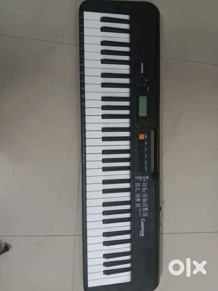 Piano (Casio) in Excellent condition