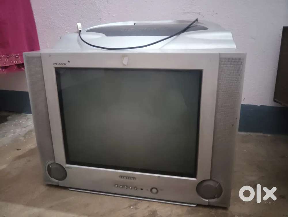 SAMSUNG PLANO TV 2002 Model