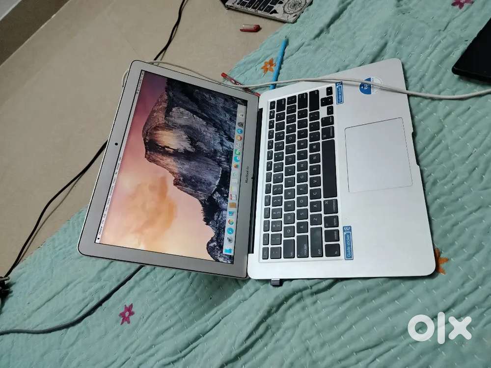 Apple macbook loctop