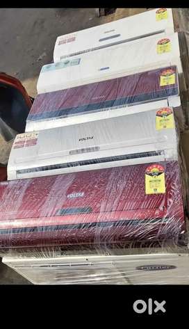 VOLTAS SPLIT AC 1 TON IN EXCELLENT CONDITION