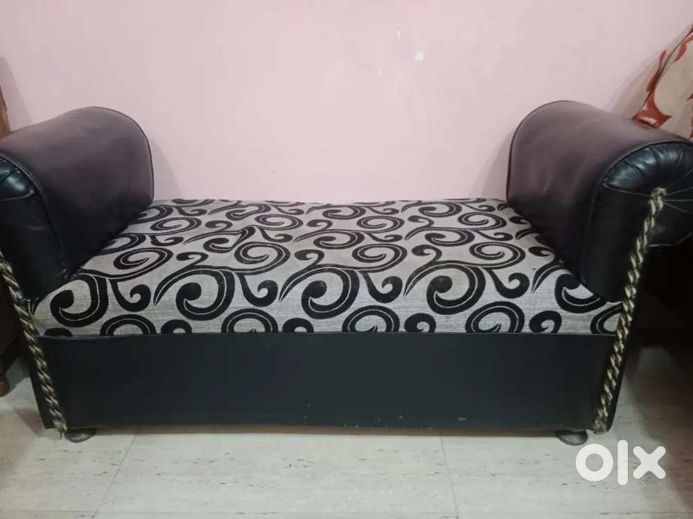 Single Sofa For Urgent Sale