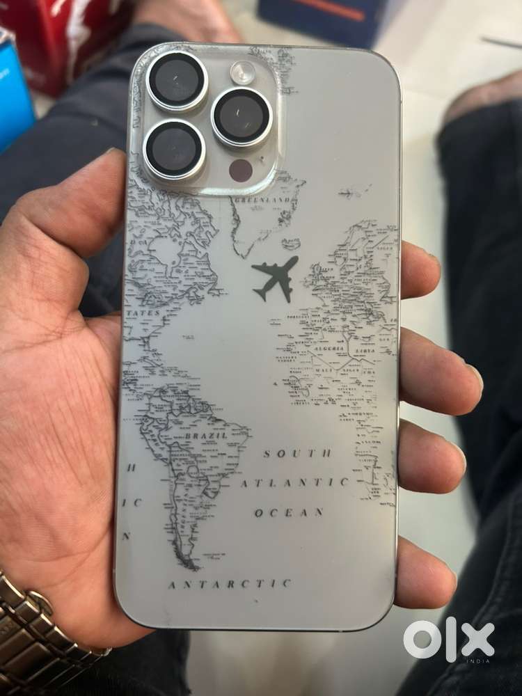 Iphone 16 pro max clean condition