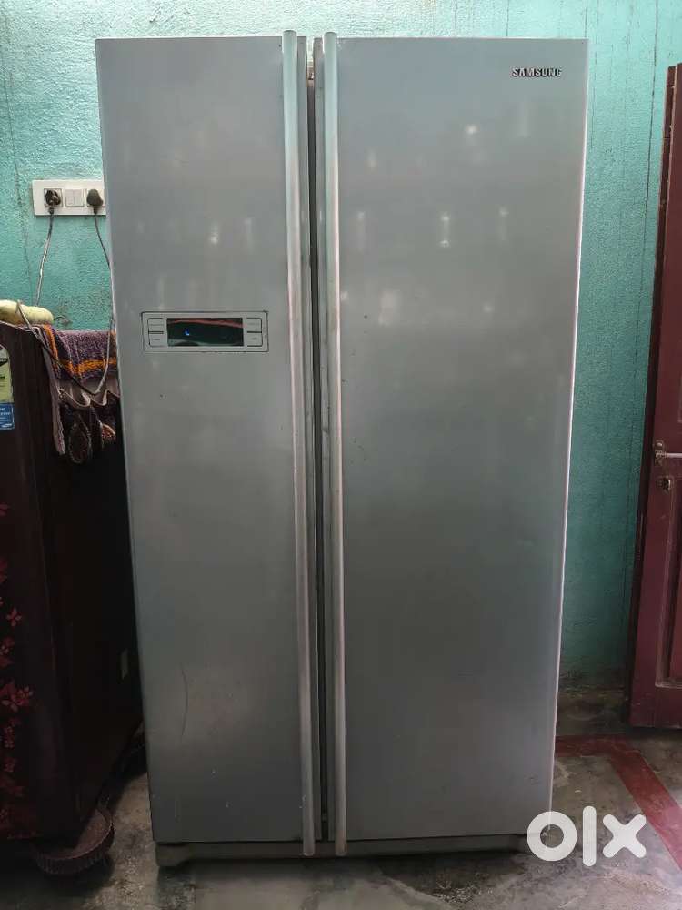 Samsung 600 litres double door fridge board problem all are running