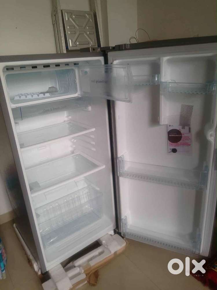 Brand New 4 months unused LG Fridge with Warranty