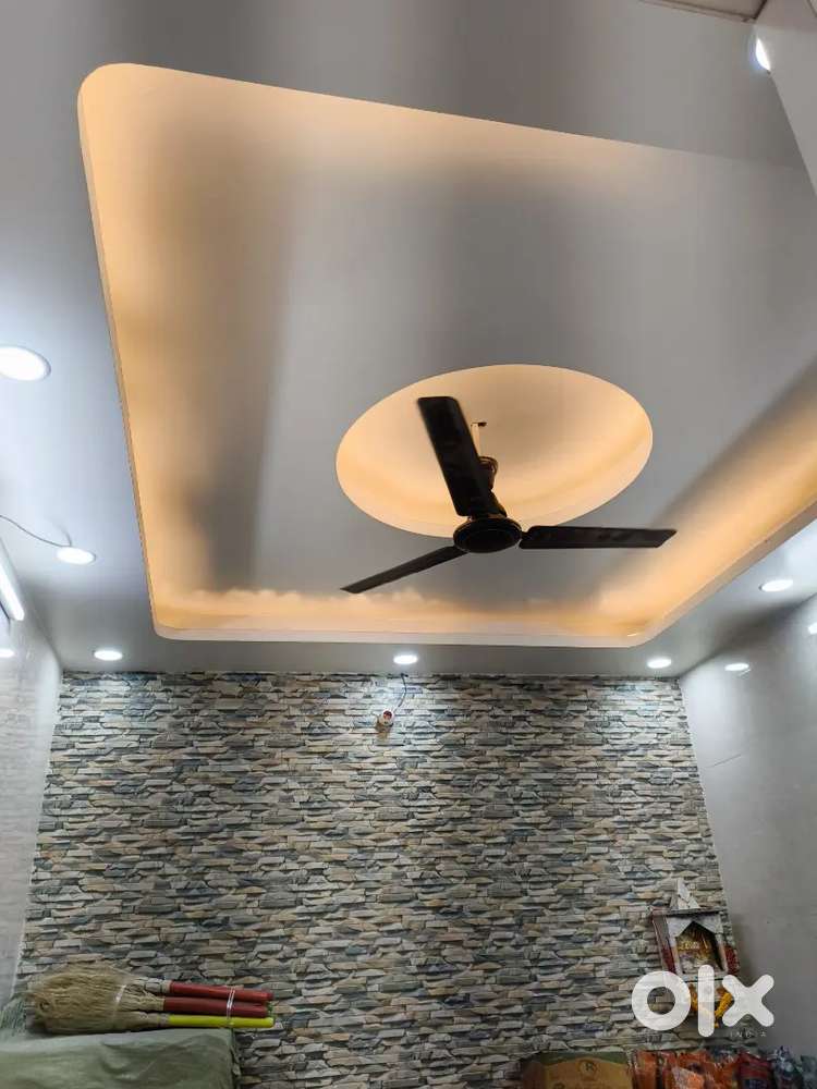 Newly renovated shop available for rent