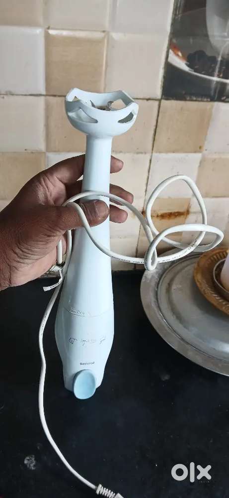 Mini juicer. Phillips